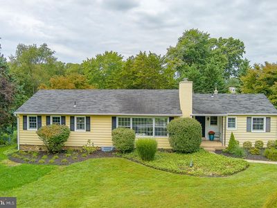 Property at 415 School Ln, Wayne, PA