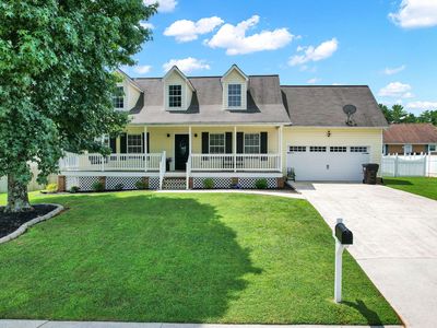 1762 Autumn Dr NE