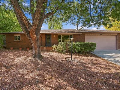 3233 Hawthorn Dr
