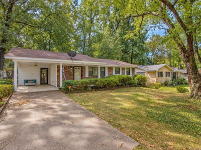 9009 Byron Dr