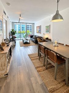 350 SE 2nd St APT 680