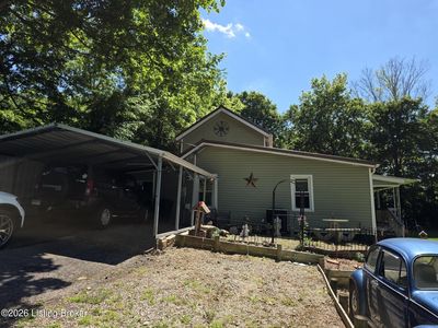 3981 Woodlawn Rd