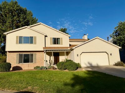 5 Hidden Lake Ct