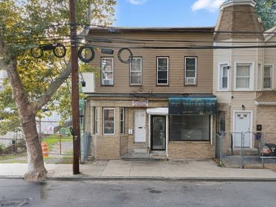 112 Garside St