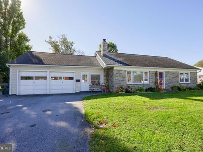 84 Rose Ave