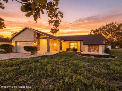 8178 English Elm Cir