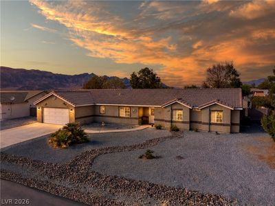 720 Indian Wells Ct
