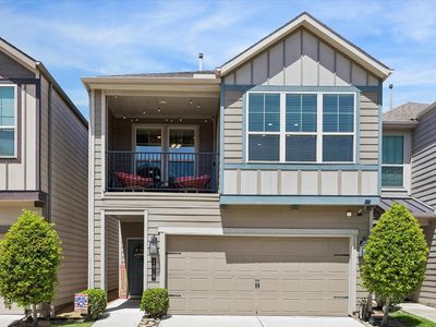 1819 Agoura Hills Dr