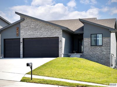 470 Eastwood Dr