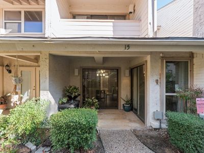 15 Oakbrook Dr