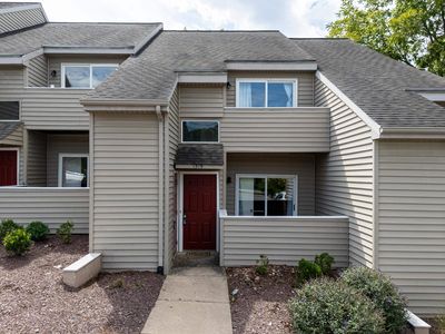 1319 Bradley Dr