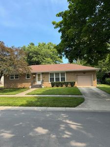 16 W Cleveland Ave