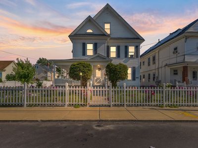 16 Logan St