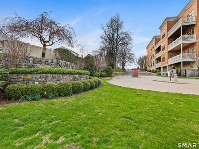 50 Stone Ridge Way #2A