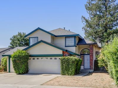 5209 Meadowland Way