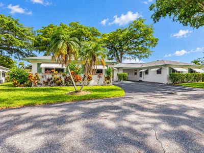 843 Meadowlark Lane