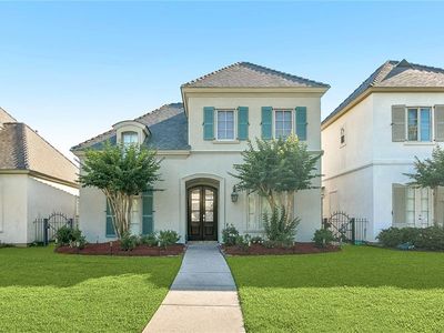 1202 Magnolia Aly