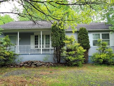 582 Stony Mountain Rd