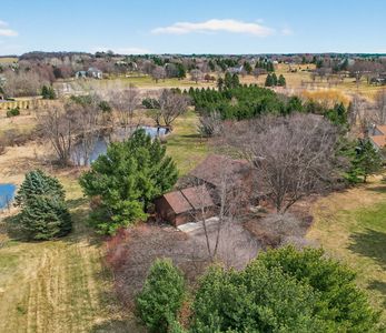 6 Pine Valley Dr