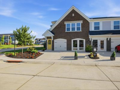 710 Crescent Lndg