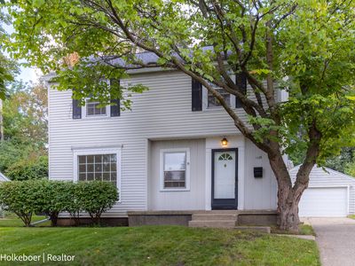 1126 Kenesaw Dr SE