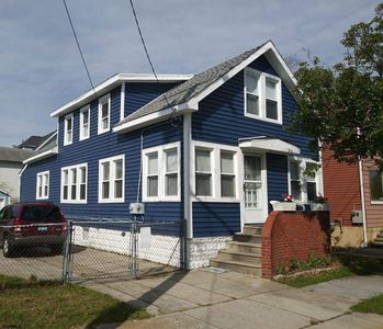 120 W Juniper Ave