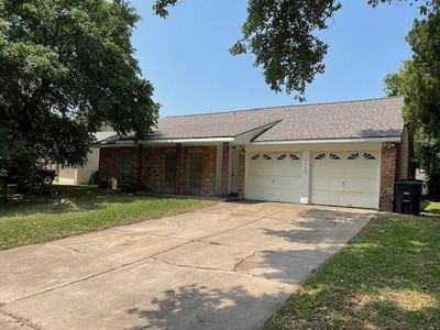 7106 Pella Dr