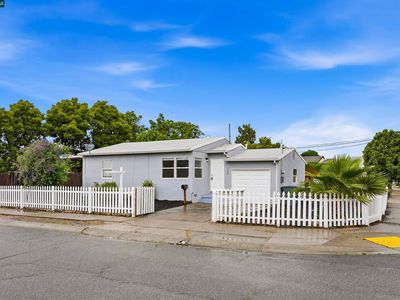 308 W 17th St