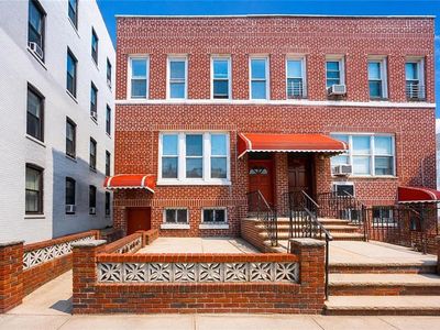 1664 W 6th St