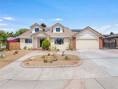 743 Ventura Dr