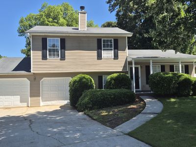 6120 Raleigh Oaks Ct