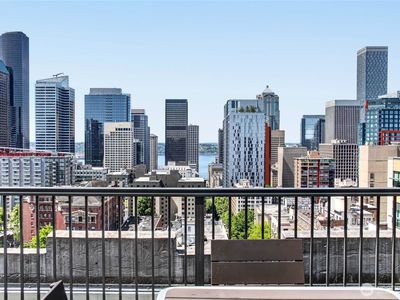 1105 Spring Street #1011