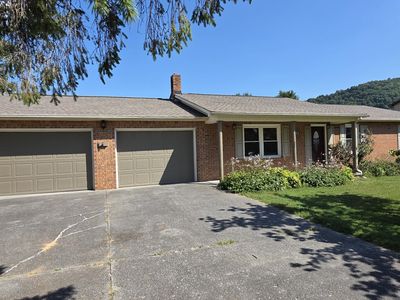 141 Mayfield Dr