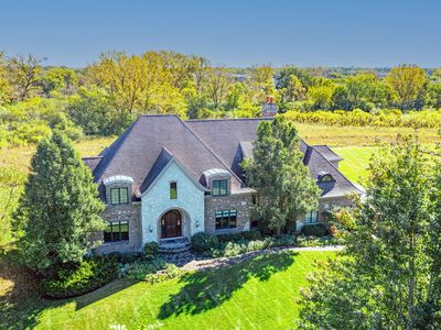 Property at 41 Old Hart Rd, Barrington Hills, IL