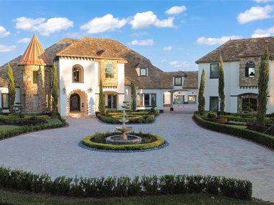 10641 Broadland Pass