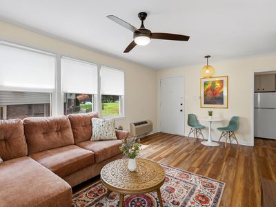 817 Daniels St APT B