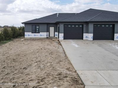 1611 Marilyn Way