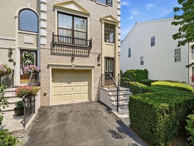 427 Hartford Drive