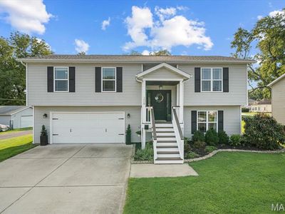 208 Fairview Ave