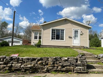 216 Carter Ave