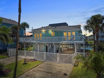 21815 Guadalupe Dr