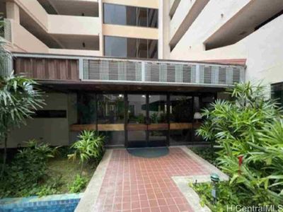 555 Hahaione St APT 6D