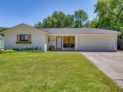 405 Lena Ln