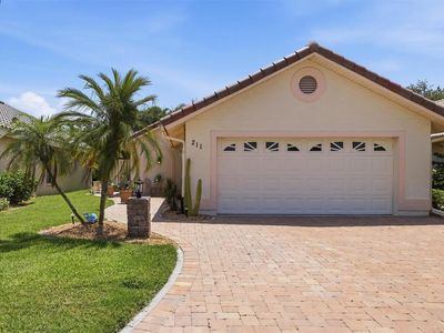 211 Carriage House Ln #211