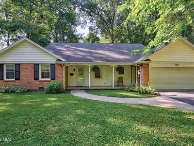1917 Imperial Ln