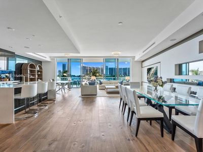 3300 NE 188th St APT 217