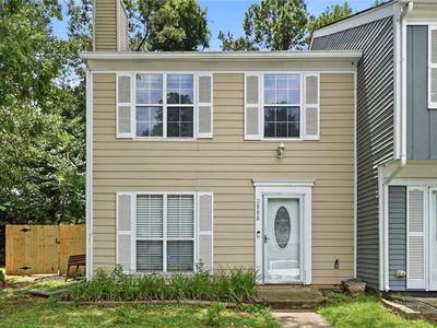 2888 Aspen Woods Entry