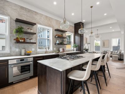 9 Russell St #PENTHOUSE