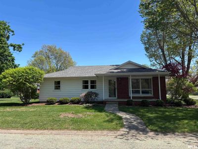 Property at 100 Kennedy Ct, Wyoming, IL
