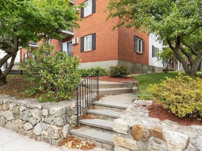 56 Edgeworth St Unit 3